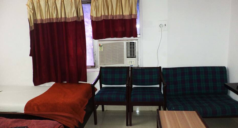 Hotel Sweet Dream, Vadodara 2